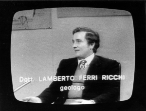 Nel 2005 esordisce come documentarista ideando e dirigendo un filmato di venticinque minuti dal titolo “La foresta di Pietra”. Partecipa a diverse trasmissioni televisive.